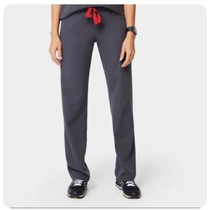 Figs Charcoal set with red strings xs